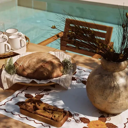 Conte Maris Vi Tragaki